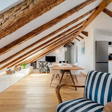 Apartamento Luxury Blue On Riva Promenade